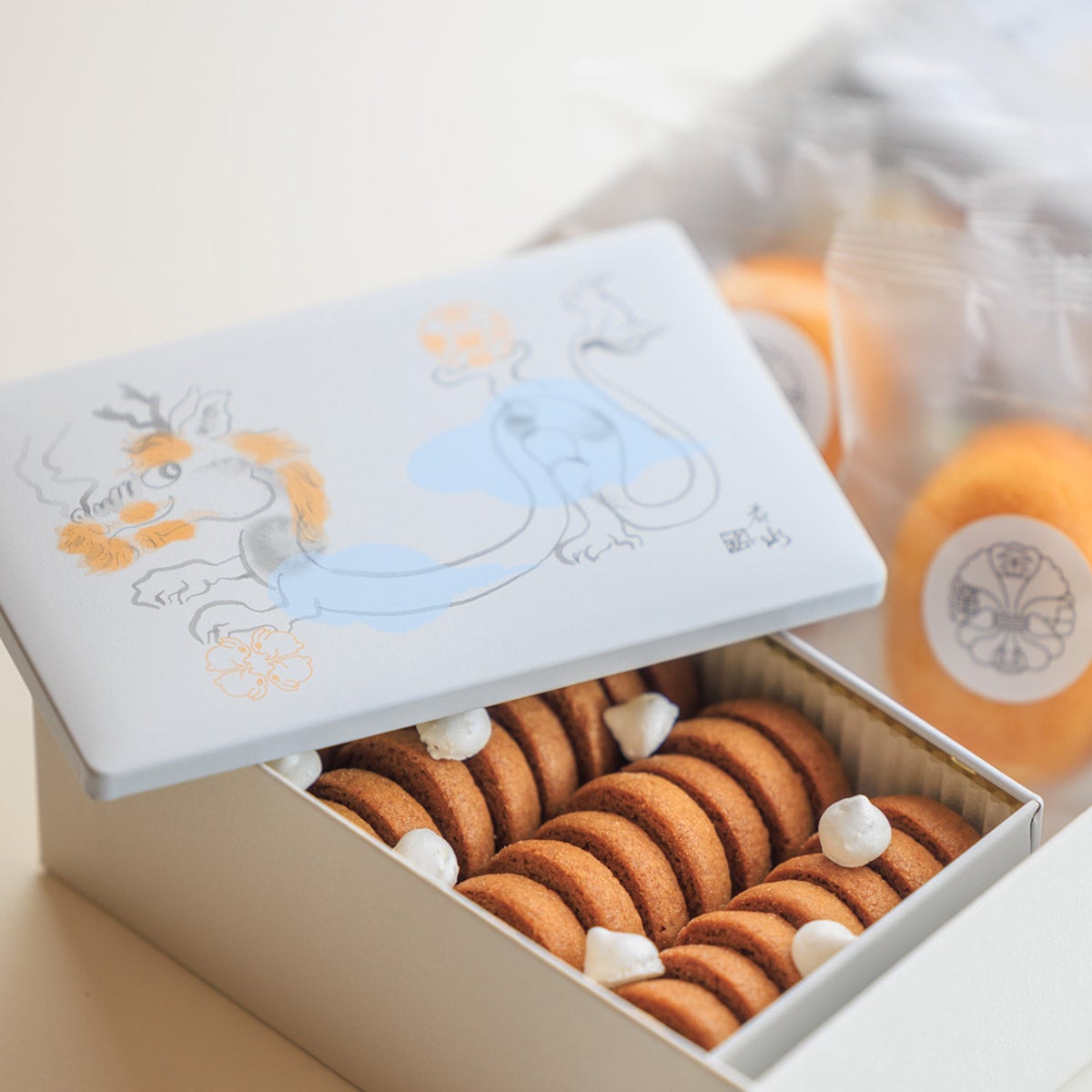 11月22日発売【限定】ゆく年くる年ギフトセット＊終売 | 金谷菓子本舗