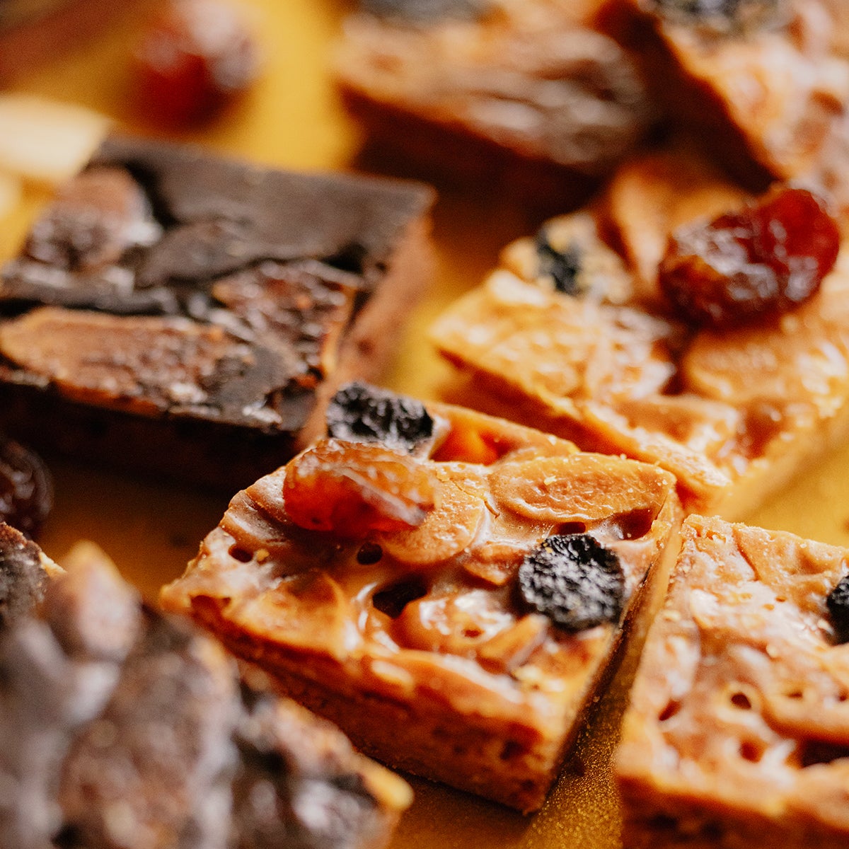 フロランタン（レーズン＆チョコレート） | 金谷菓子本舗